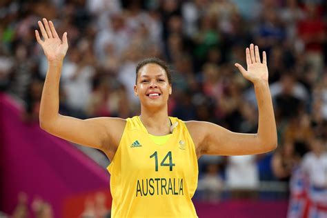 Video of Liz Cambage fight with Nigerian players emerges